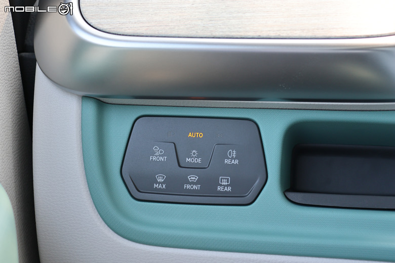 福斯商旅 Volkswagen ID.Buzz Pro S 試駕|承先啟後的經典味、豐富且出色的空間機能!