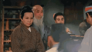 房價會漲就是因為有一群人一人分飾多角拼命喊崩喊跌的奧步所造成的