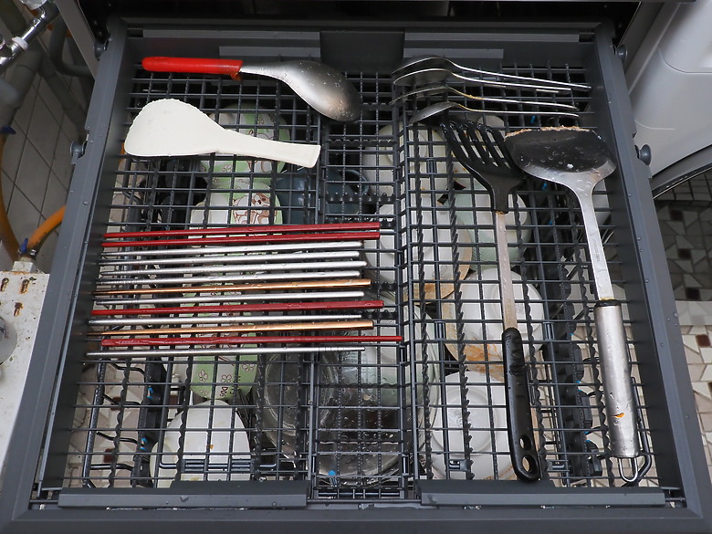 價格破壞者 海爾 H600 AI變頻獨嵌兩用洗碗機 讓洗碗不再是家人困擾～