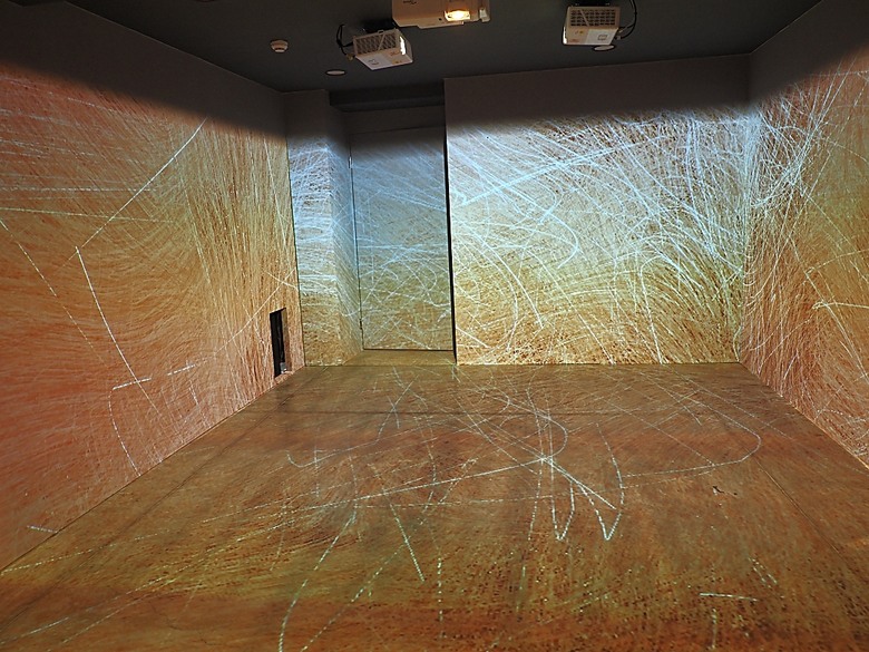 車城 落山風藝術季 【看海美術館展區、海口村街道及村落展區、墾丁長灘休閒飯店、紅柴。居 山海之隅】,順遊恆春縣城東門及北門、恆春文化中心民謠館,品嚐半島特色美食 — 香酥鴨、綠豆蒜 — 2025年初 國境之南看海賞藝小旅行 【小惡魔畫蛇添福】補篇(2)