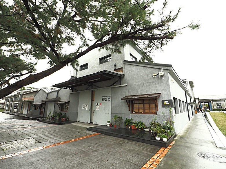 湯圍溝溫泉公園、麒麟酒店、成功國小舊禮堂與校長宿舍(moku旅人書店)、聖母醫院耶穌聖心堂、勉民堂、羅東中山公園、中興文化創意園區 — 礁溪溫泉旅館與羅東一日遊