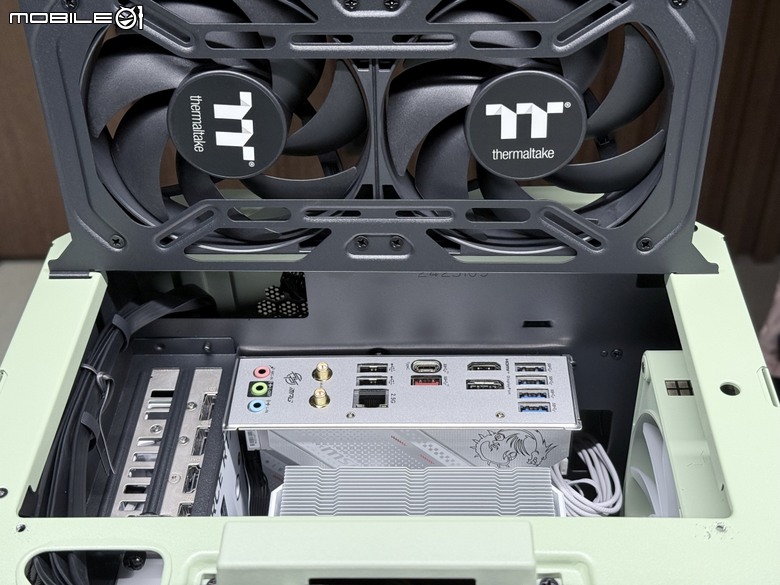 透視 The Tower 家族新成員! Tower 250 ITX機殼