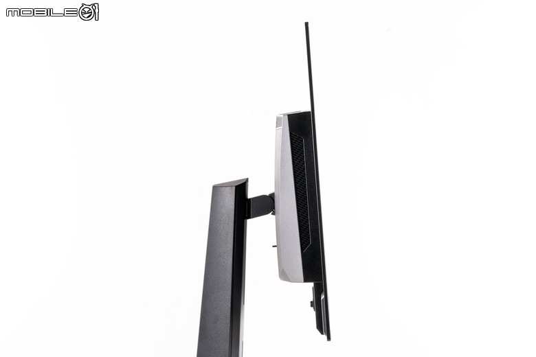 微星 MPG 322URX QD-OLED 電競螢幕開箱實測 加入 DisplayPort 2.1a 高頻寬介面的高爽度遊戲畫面選擇