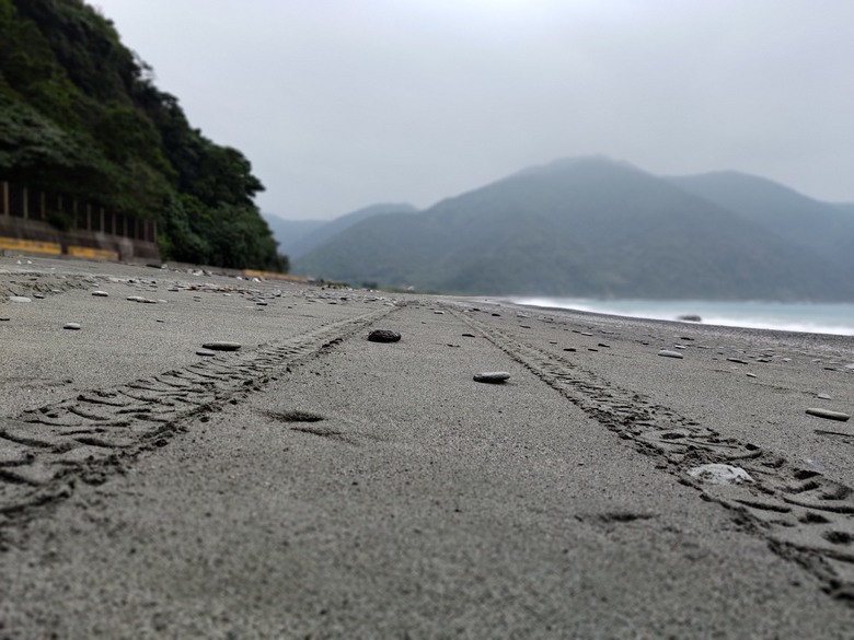 點我看大圖 【遊記】「蘇花改」通車後,消失在多數人眼前的美景,東澳灣 - 大漠國渡