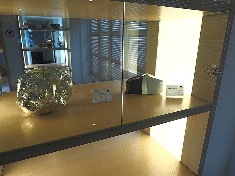 車城 落山風藝術季 【看海美術館展區、海口村街道及村落展區、墾丁長灘休閒飯店、紅柴。居 山海之隅】，順遊恆春縣城東門及北門、恆春文化中心民謠館，品嚐半島特色美食 — 香酥鴨、綠豆蒜 — 2025年初 國境之南看海賞藝小旅行 【小惡魔畫蛇添福】補篇(2)