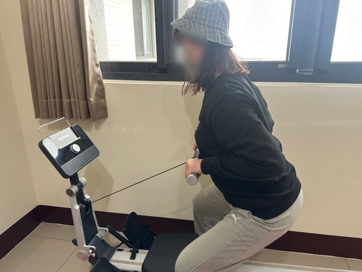 老婆的復健工具BGYM W600划船機開箱