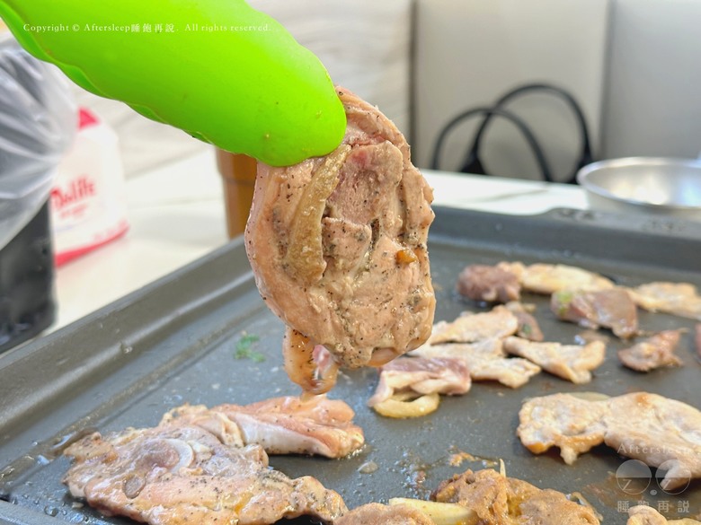 高雄鼓山｜中將燒肉屋＿在地老店燒肉吃到飽／無油煙的磁盤烤肉／CP值超高的火烤兩吃