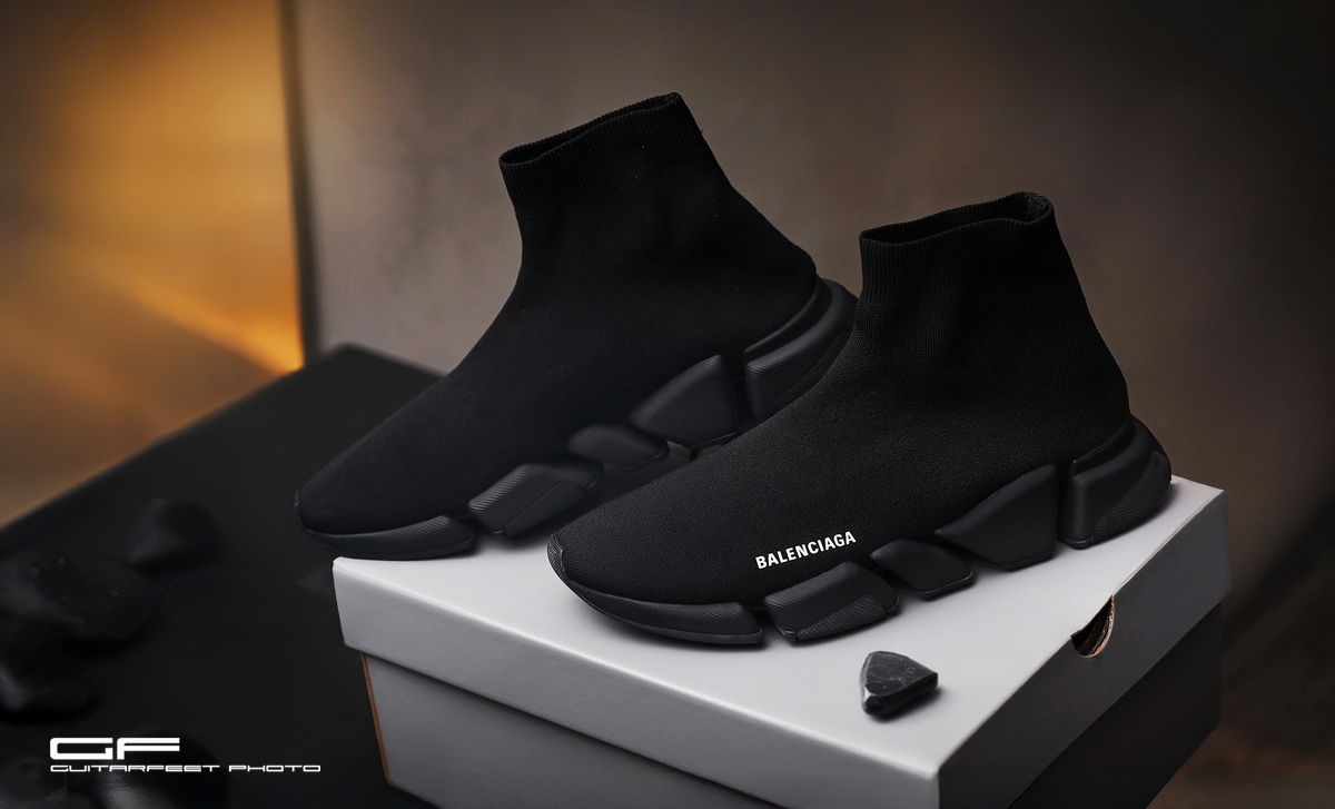 --是襪是鞋-- 巴黎世家 Balenciaga Speed Trainer 2.0 & YEEZY Pods之穿襪上路開箱分享