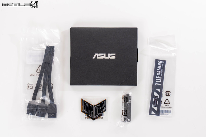 ASUS TUF GeForce RTX 5070 Ti O16G GAMING 顯示卡開箱實測 以優異散熱性能帶來效能加值的超頻卡選擇