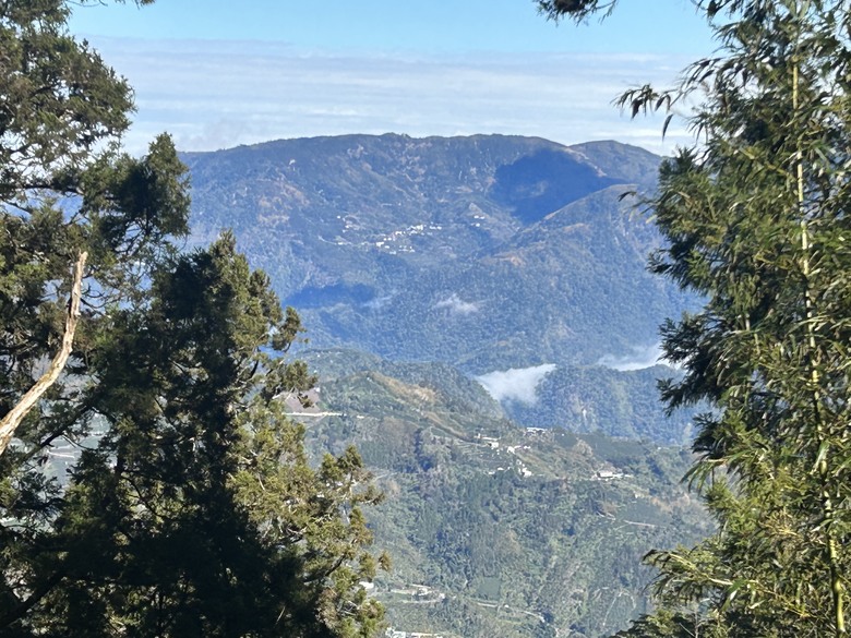 頂湖大凍山國家森林步道健行
