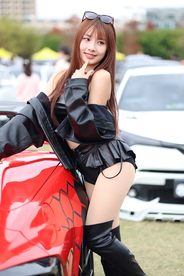 展場拍攝車模只帶定焦85mm