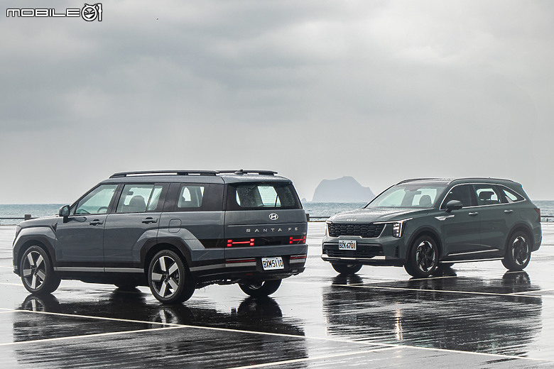 今晚,我想來點韓風休旅全家餐!Hyundai Santa Fe vs. Kia Sorento