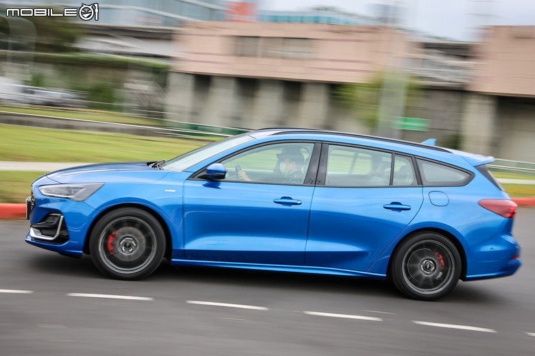 Ford Focus 新年式試駕|新增停車輔助功能、駕駛新手的好幫手!
