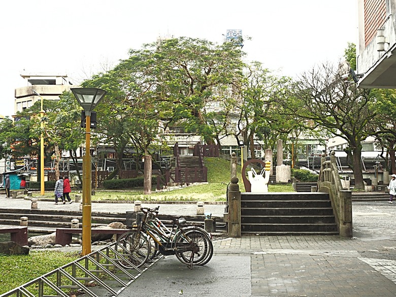 湯圍溝溫泉公園、麒麟酒店、成功國小舊禮堂與校長宿舍(moku旅人書店)、聖母醫院耶穌聖心堂、勉民堂、羅東中山公園、中興文化創意園區 — 礁溪溫泉旅館與羅東一日遊