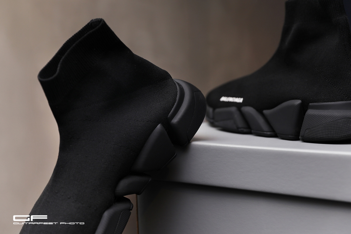 --是襪是鞋-- 巴黎世家 Balenciaga Speed Trainer 2.0 & YEEZY Pods之穿襪上路開箱分享