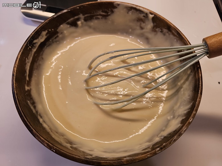 點我看大圖 年後小確幸:和老婆一起炸年糕,重溫兒時的甜蜜滋味