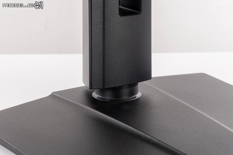 微星 MPG 322URX QD-OLED 電競螢幕開箱實測 加入 DisplayPort 2.1a 高頻寬介面的高爽度遊戲畫面選擇