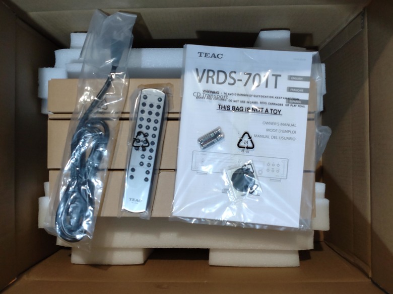 入手 TEAC VRDS 701T