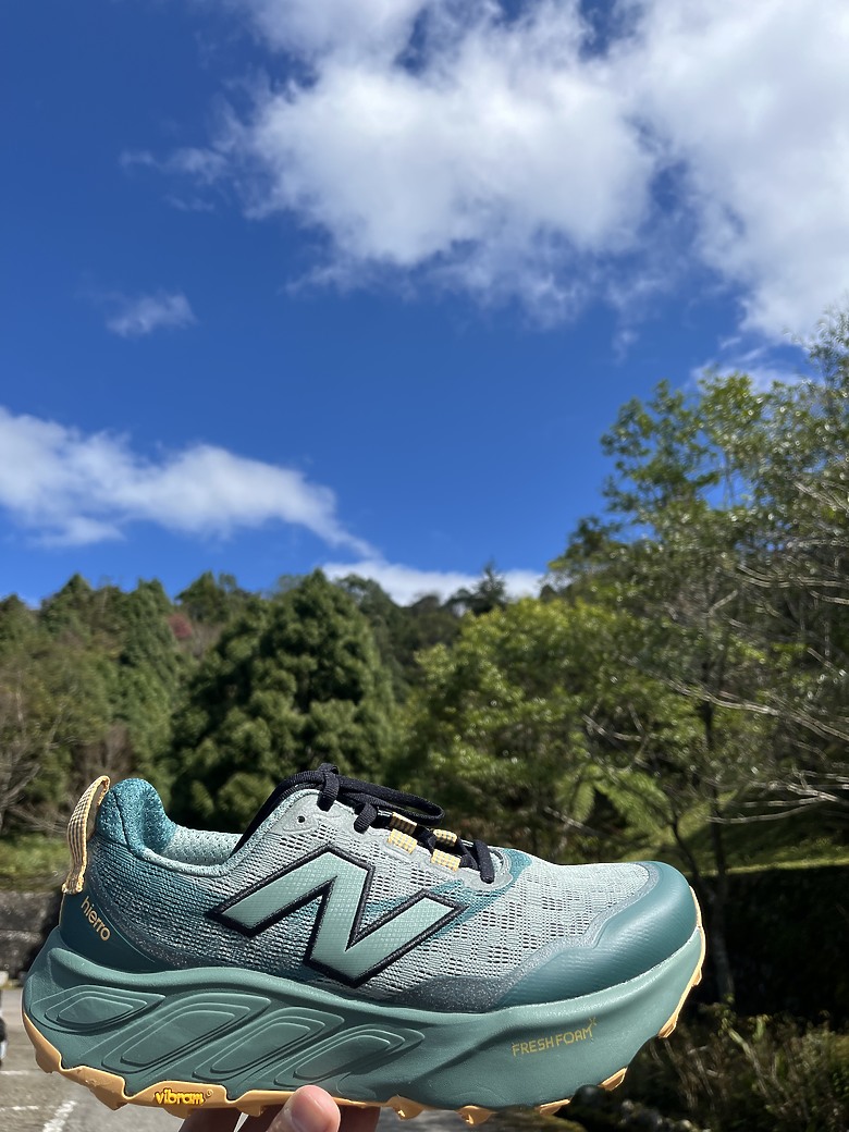 點我看大圖 微開箱新品|New Balance Hierro v9越野鞋|順遊東眼山