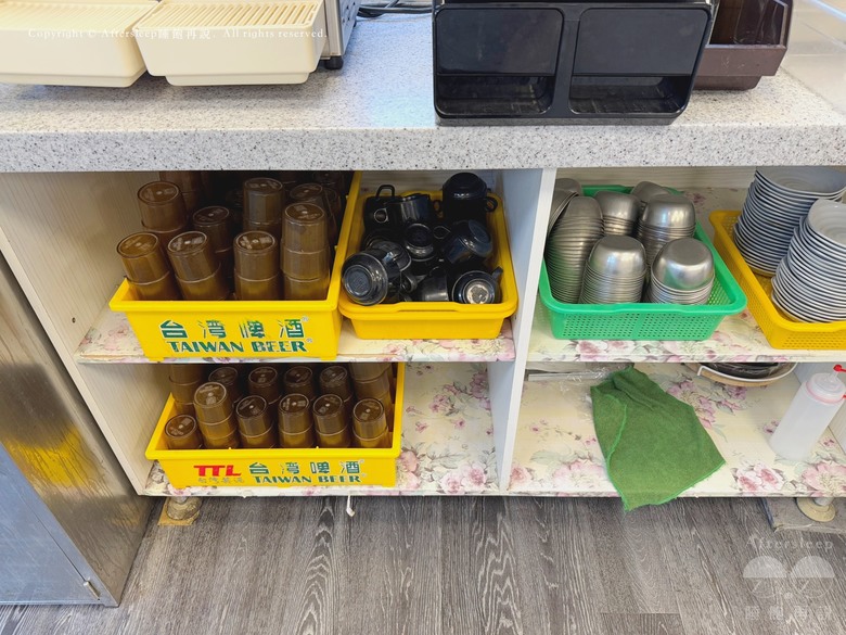 高雄鼓山｜中將燒肉屋＿在地老店燒肉吃到飽／無油煙的磁盤烤肉／CP值超高的火烤兩吃