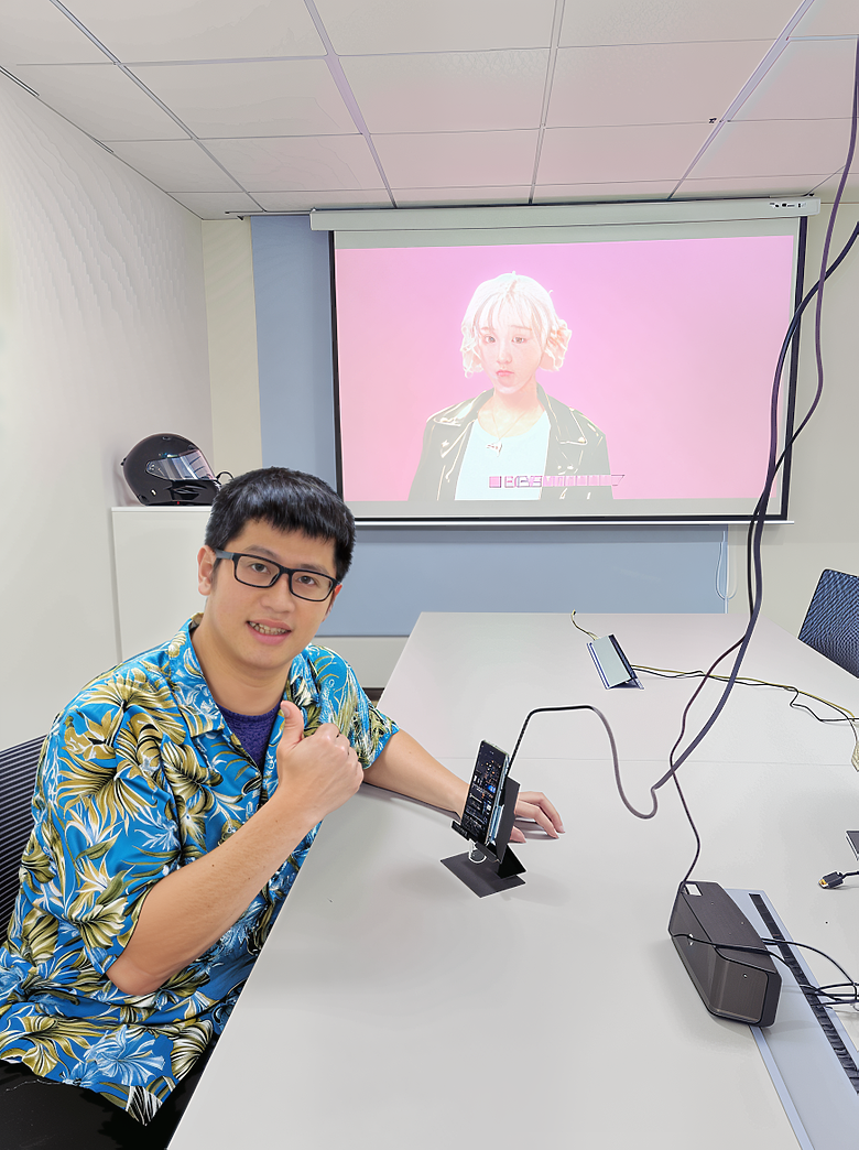 iPhone AV 影音轉接器可以外接USB keyboard, mouse, SSD, and camera/camcorder from Bohengliu (Jacky)