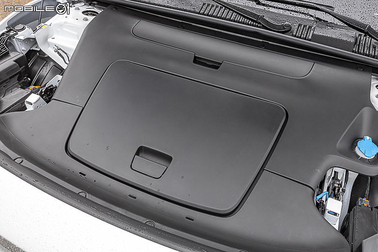 Volvo EX30 Twin Motor Performance 試駕｜ 有型、有趣但不容小覷的純電小休旅！