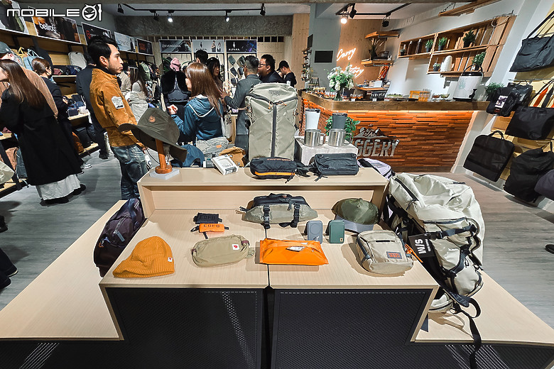 【採訪】The Baggery 旗艦店開幕|專注攝影與機能包款、豐富多樣超好敗!
