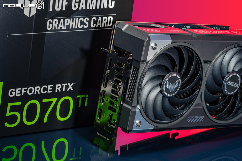 ASUS TUF GeForce RTX 5070 Ti O16G GAMING 顯示卡開箱實測 以優異散熱性能帶來效能加值的超頻卡選擇