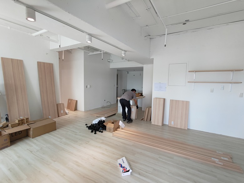 【開箱】高CP值 統包╳好溝通設計師80萬改造37年綠意盎然無印+工業風中古住辦