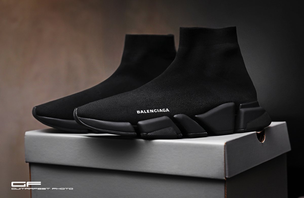 --是襪是鞋-- 巴黎世家 Balenciaga Speed Trainer 2.0 & YEEZY Pods之穿襪上路開箱分享