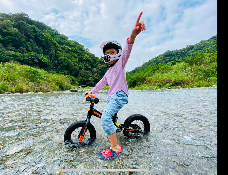 ［關箱分享］原力覺醒：孩子們的第一台單車 / GIANT momentum iFun One / Giant 競速型 Pushbike Pre 兒童滑步車