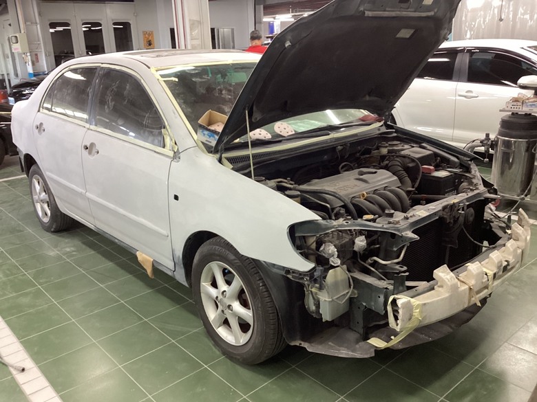 2003年altis1.8E穿新衣