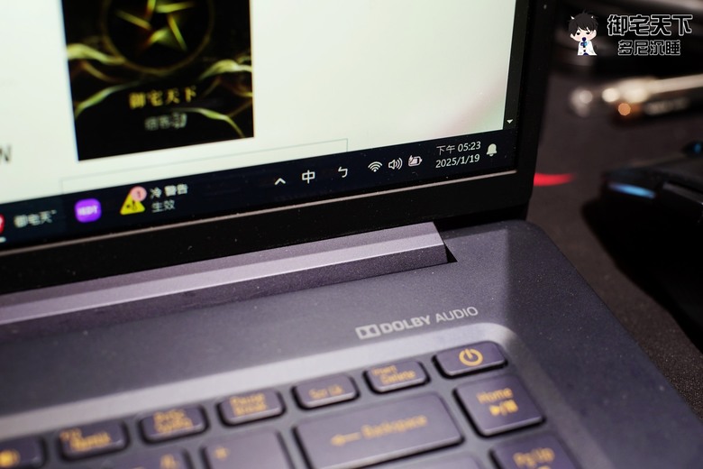 開箱｜Choetech B670 27000mAh PD140W 數位顯示快充行動電源 - 自帶功率顯示螢幕，更能隨行外出拿來充筆電！
