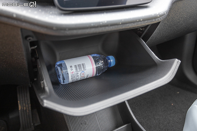 Volvo EX30 Twin Motor Performance 試駕| 有型、有趣但不容小覷的純電小休旅!