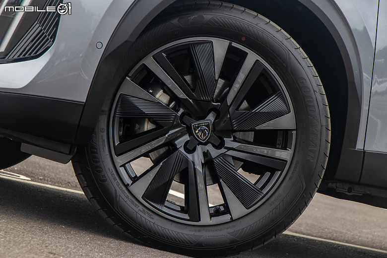 Peugeot 2008 Hybrid、408 Hybrid 新年式試駕|定價下殺顯誠意,駕馭體驗再升級!
