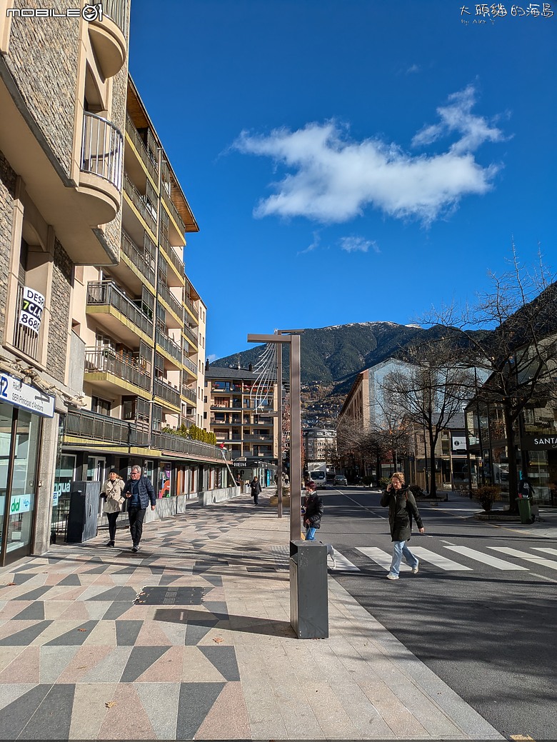 [大頭貓的海島] 藏在庇里牛斯山中的小國家 安道爾(Andorra)