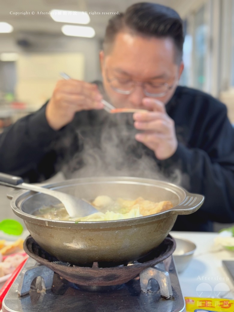 高雄鼓山｜中將燒肉屋＿在地老店燒肉吃到飽／無油煙的磁盤烤肉／CP值超高的火烤兩吃