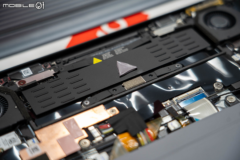Lenovo ThinkPad X9 Aura Edition 東京直擊｜沒了小紅點，卻有這些厲害創新！