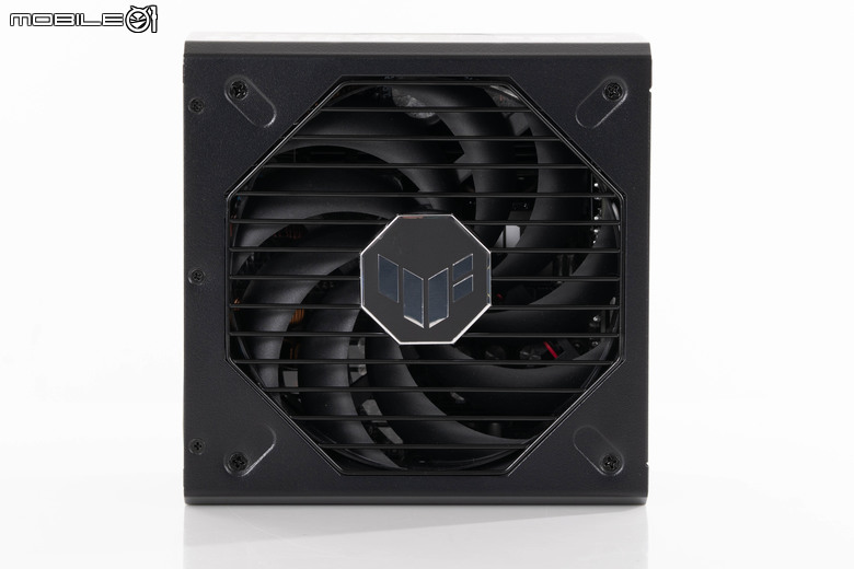 ASUS TUF GeForce RTX 5070 Ti O16G GAMING 顯示卡開箱實測 以優異散熱性能帶來效能加值的超頻卡選擇