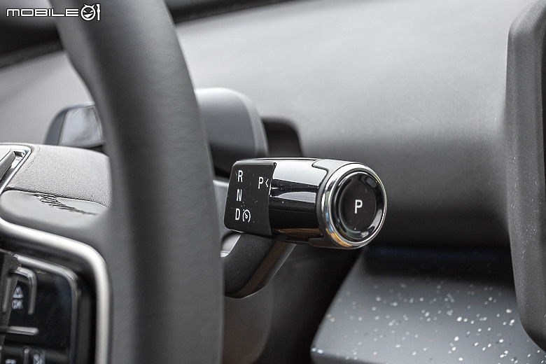 Volvo EX30 Twin Motor Performance 試駕｜ 有型、有趣但不容小覷的純電小休旅！