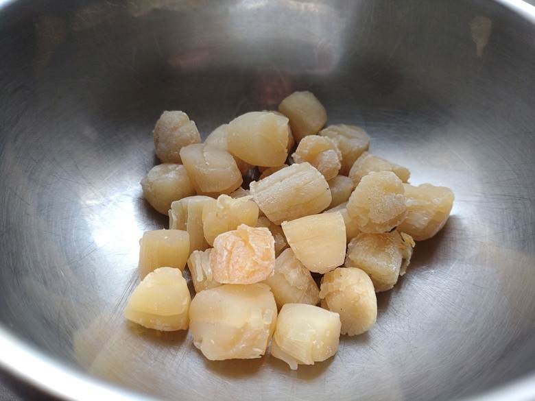 屋小春深暖,豪廈廣陌寒~為老婆料理的我的私房年菜(紅蟳米糕)