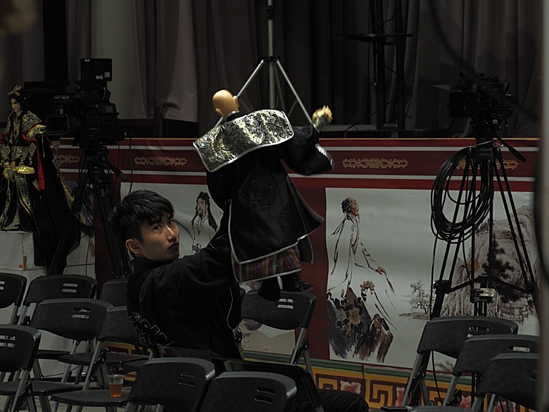 北港文化中心、北港登記所｜遊客中心、北港朝天宮、水道頭文化園區、甕牆、集雅軒、義民廟，還有鴨ㄚ小麵店之神級滷肉飯與日發製飴店之北港飴 — 2025年農曆年前返鄉順路之 北港半日小旅行 —【小惡魔畫蛇添福】補篇(5)