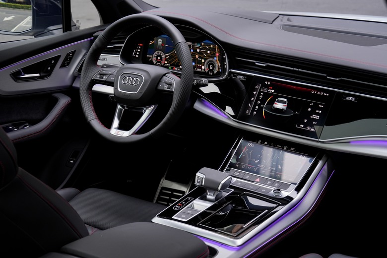 Audi Q7 55 TFSI quattro S line｜金屬冰川白 Glacier White｜交車照片分享