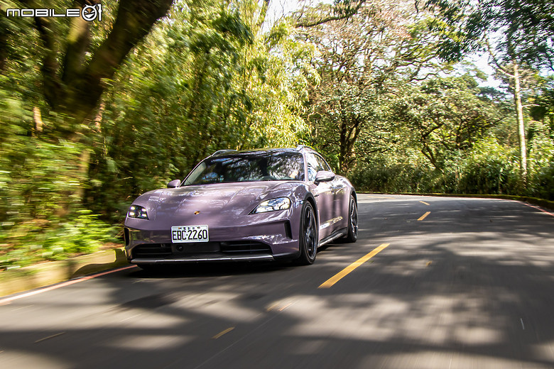 Porsche Taycan 4S Cross Turismo 小改款試駕|性能、續航大提升,還有難以取代的獨特性!