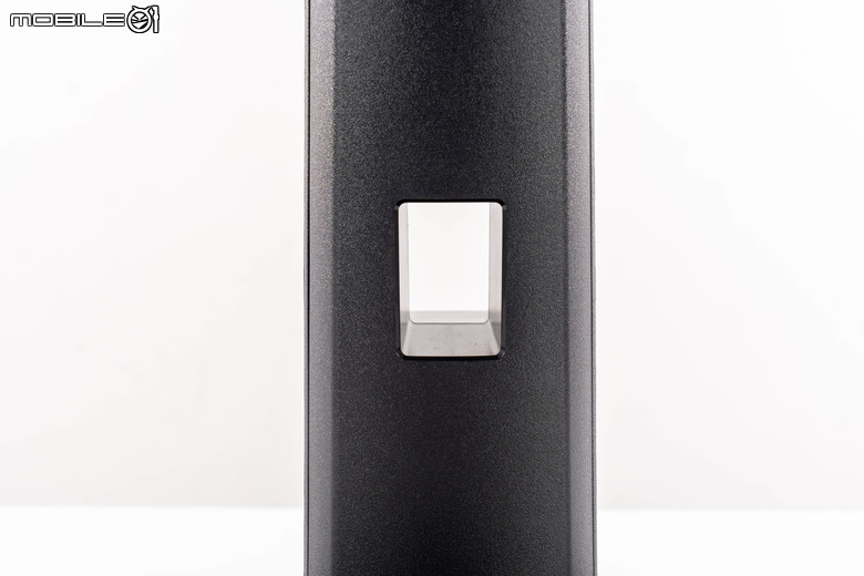 微星 MPG 322URX QD-OLED 電競螢幕開箱實測 加入 DisplayPort 2.1a 高頻寬介面的高爽度遊戲畫面選擇