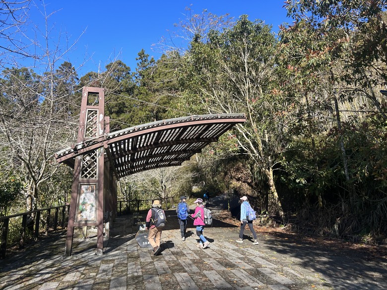 頂湖大凍山國家森林步道健行
