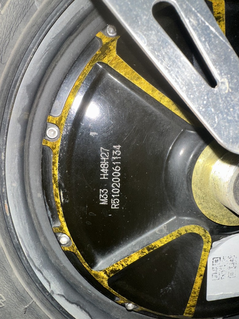 請問電機微型二輪車 輪轂電機編號