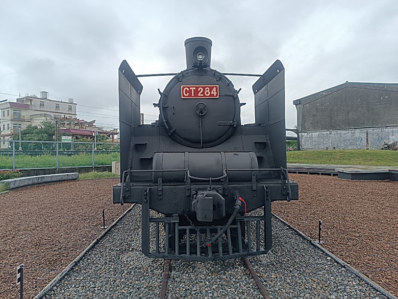湯圍溝溫泉公園、麒麟酒店、成功國小舊禮堂與校長宿舍(moku旅人書店)、聖母醫院耶穌聖心堂、勉民堂、羅東中山公園、中興文化創意園區 — 礁溪溫泉旅館與羅東一日遊
