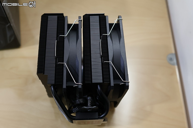 黑色無光害 FSP 空冷散熱器回歸新兵 MP7 NP5 開箱