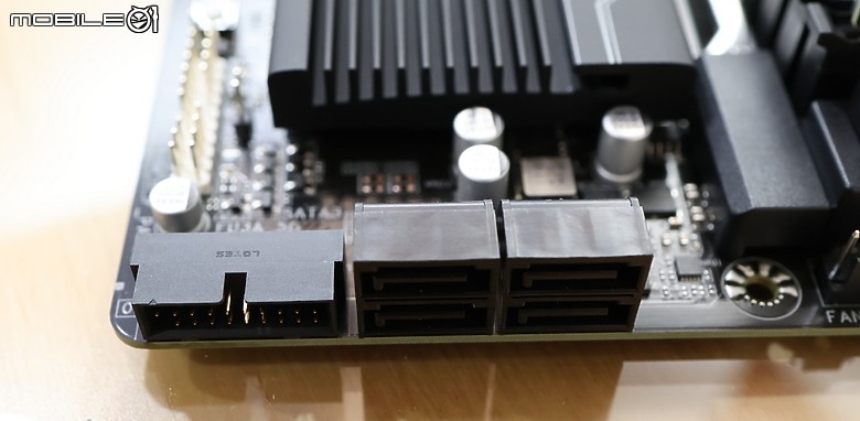 點我看大圖 技嘉 AM5 裝機系新板登場 B850M GAMING X WIFI6E 開箱